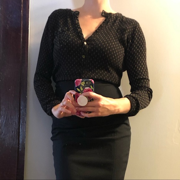 •SOLD•Rosey Burg Blouse - Picture 8 of 9